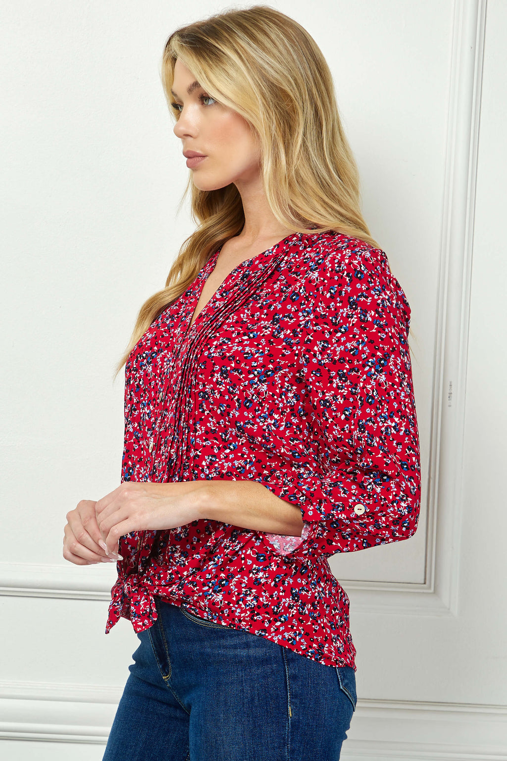 3/4 Button Tab Sleeve Pintuck Tie Front Blouse in Red